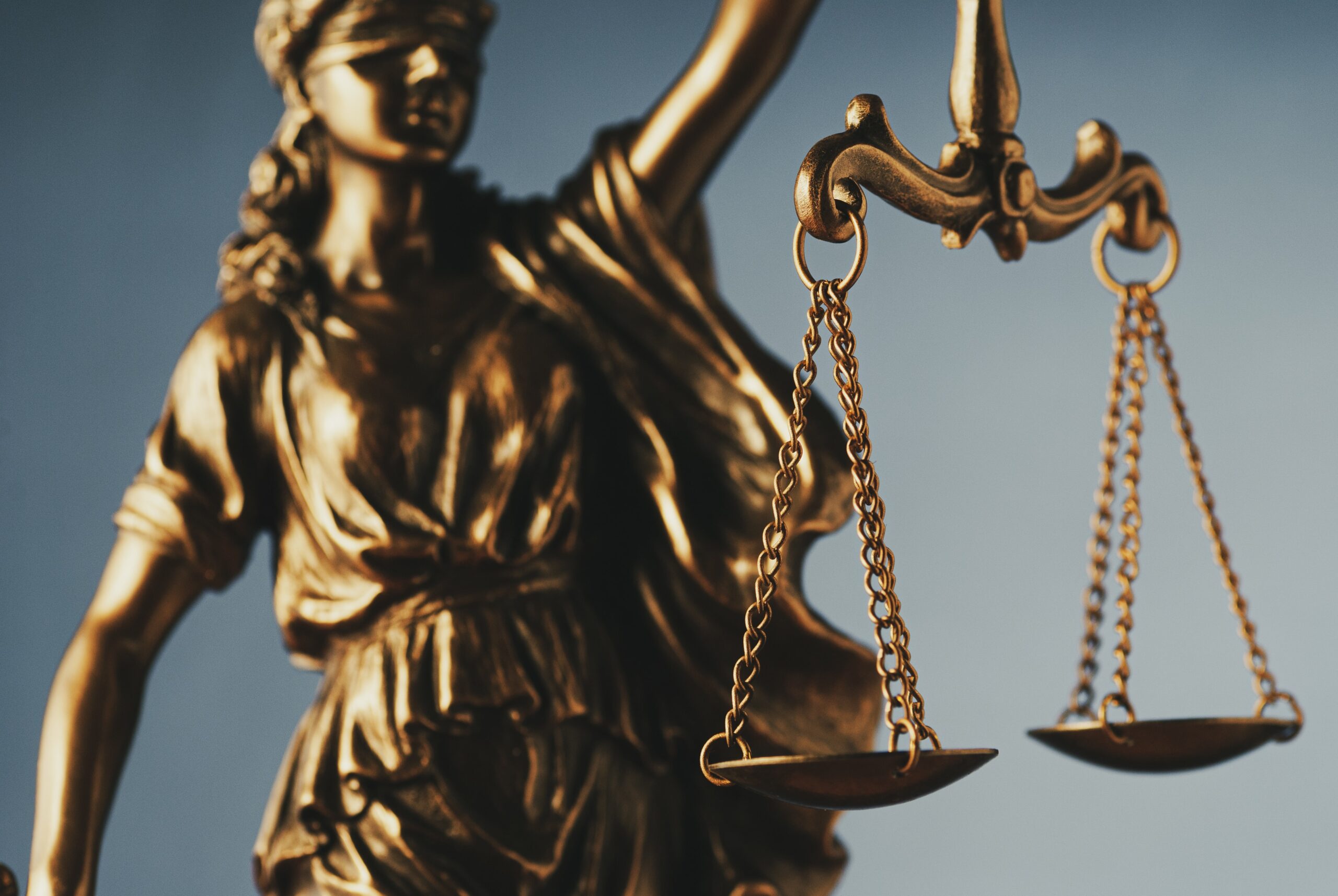 Суддю з Вінниччини звільнили з посади за допомогу співмешканцю уникати покарання 